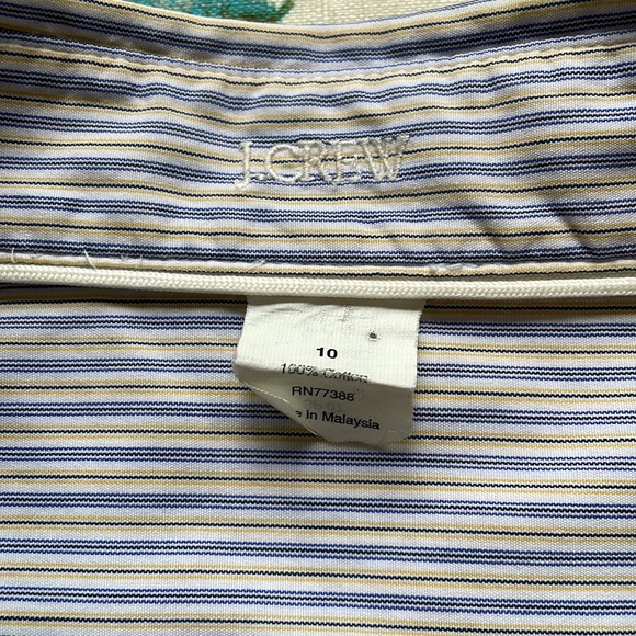 4 blouses in blue colors Eden and Olivia, Gap, J. Crew, and Lucky Brand - Picture 2 of 9